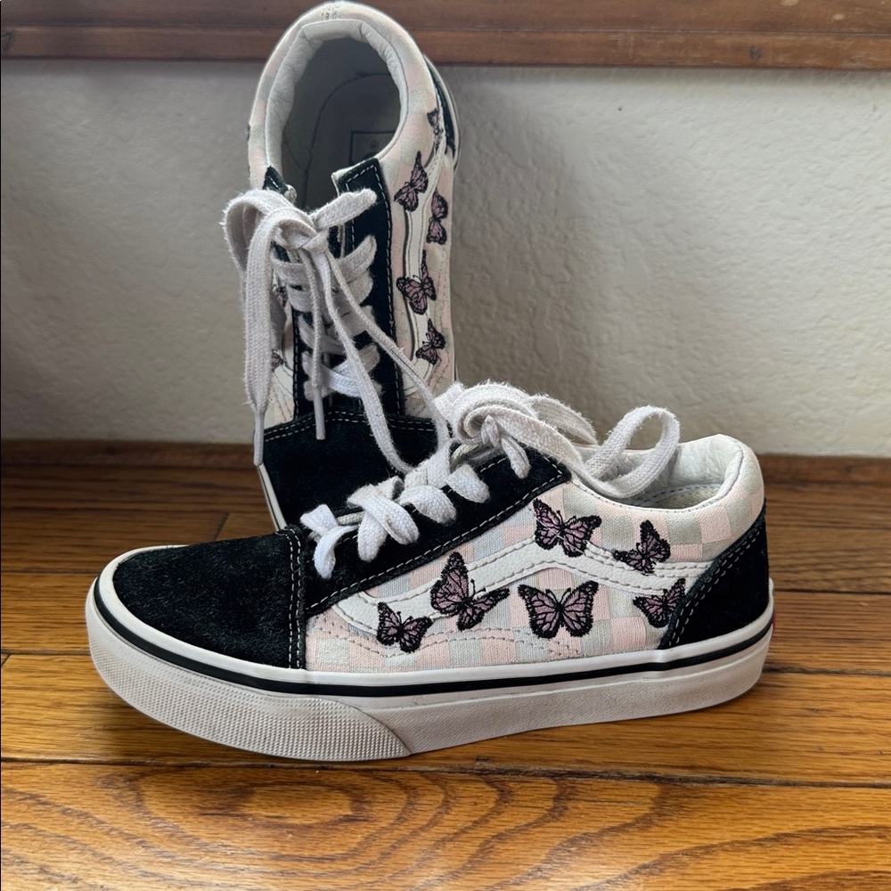 Vans Off the Wall Girls 🦋 Butterfly cute kid sneakers size 1 back to school